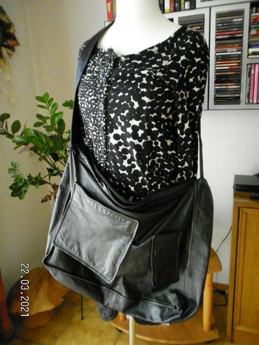 Rundholz hauptlinie big - rundholz, hauptlinie,big