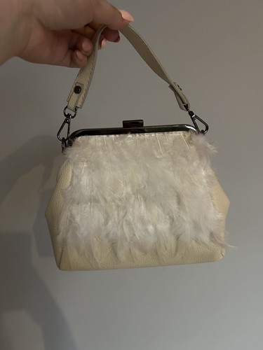 Tasche mit weißen federn - federn,